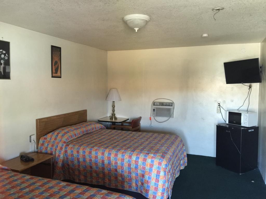Hacienda Motel San Jacinto Szoba fotó
